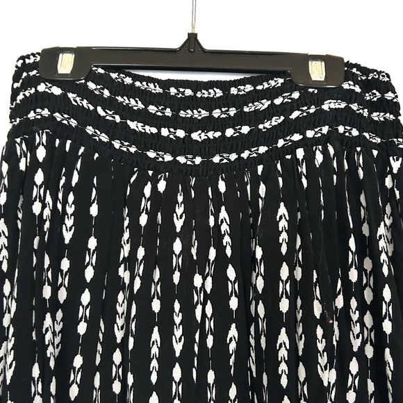 Garage Black and White Feather Design Skirt Elastic Waist Spring Summer Boho S - Picture 8 of 14